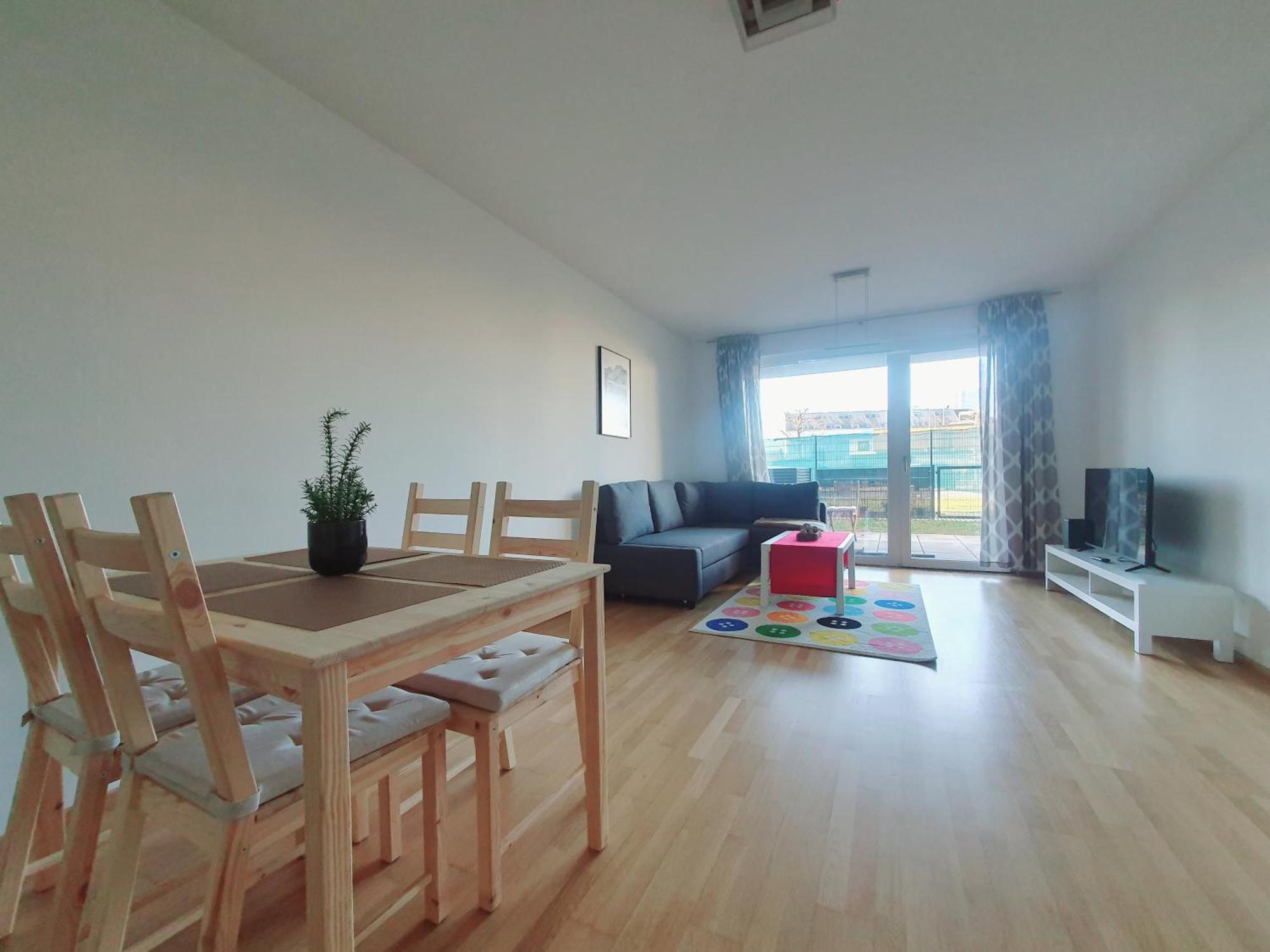 Near Lake One Bedroom Cute Apartment Wien Eksteriør bilde