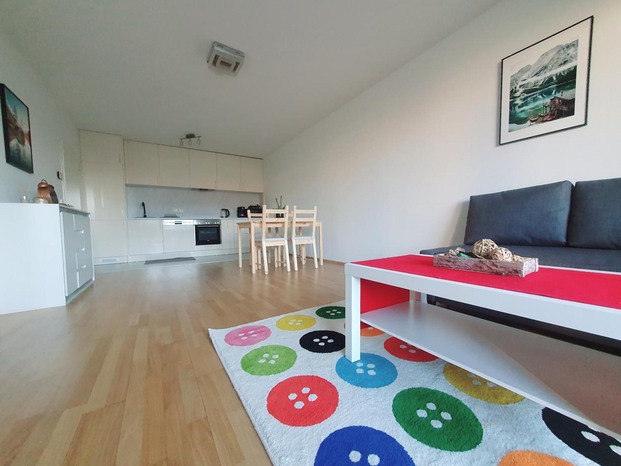 Near Lake One Bedroom Cute Apartment Wien Eksteriør bilde